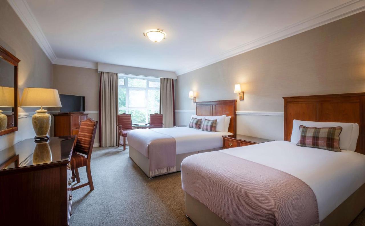 Court Yard Hotel Лейкслип Экстерьер фото