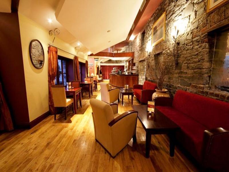 Court Yard Hotel Лейкслип Экстерьер фото